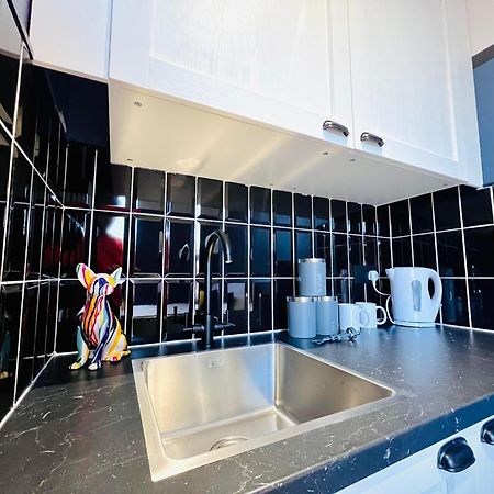 London 61 Central Studio, Ideal For Tourists High Recommend!!! ภายนอก รูปภาพ
